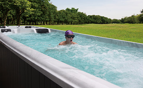 游泳池里游泳的注意事項