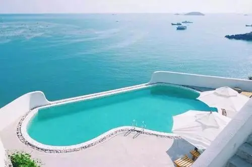 不用去民宿體驗(yàn)這種成品游泳池啦，現(xiàn)在家里也可以安裝